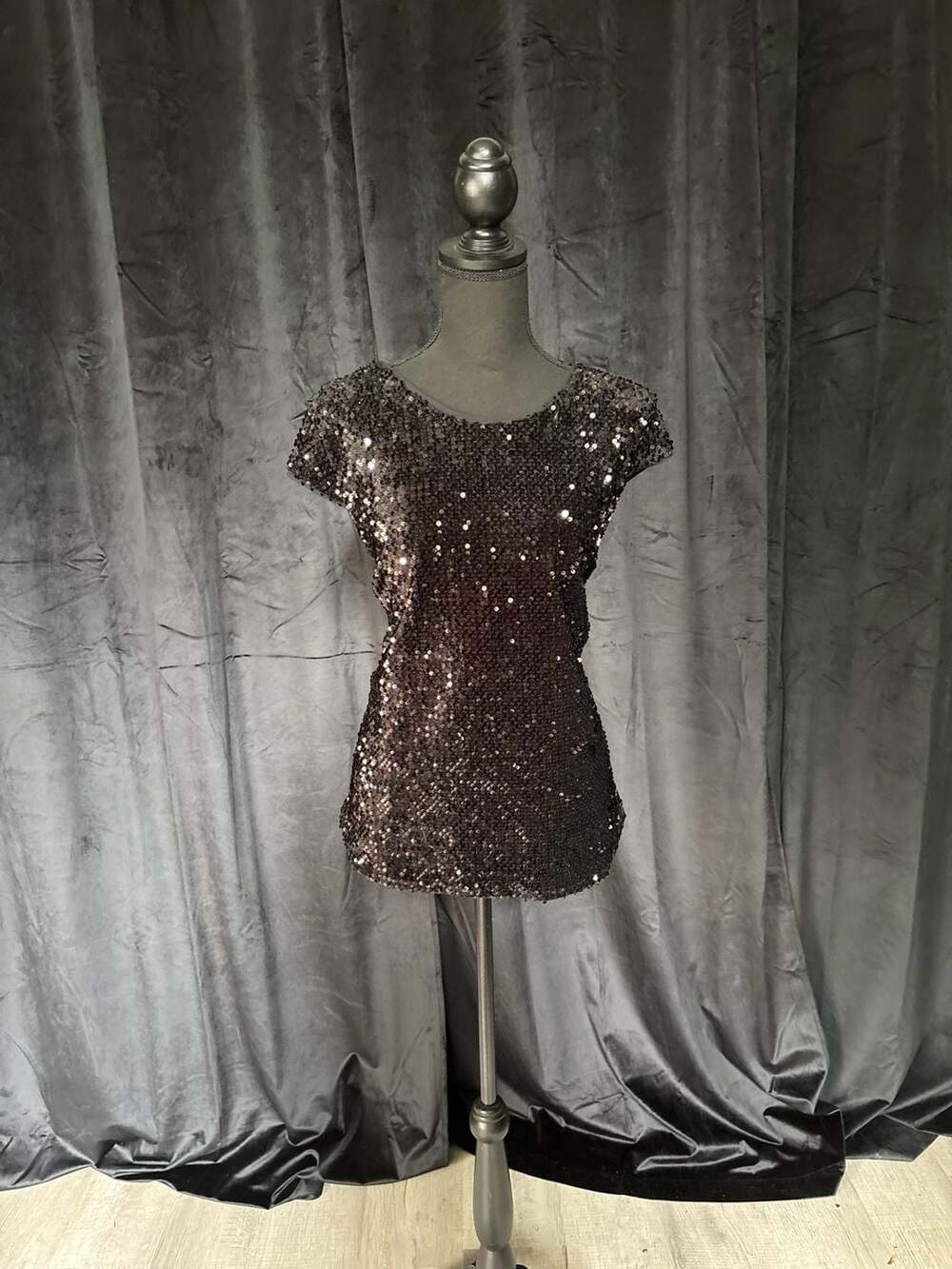 Mossimo Black Sequined Short Sleeve Top Size XL